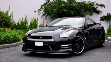  Nissan GT-R  "" 